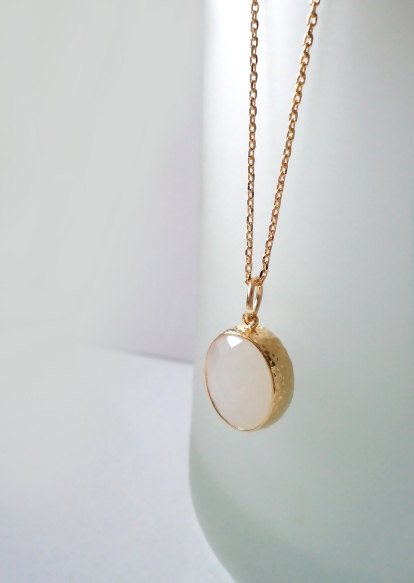 White Jade Necklace. Gold Necklace. White Stone Necklace. Oval Necklace. Boho Chic Necklace. Bohemian Necklace. Bridal, Bridesmaids Gift.